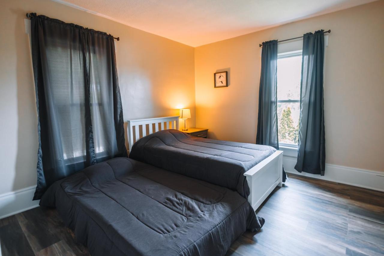 Vila Downtown Escape Great For Large Families & Groups Sugarcreek Exteriér fotografie