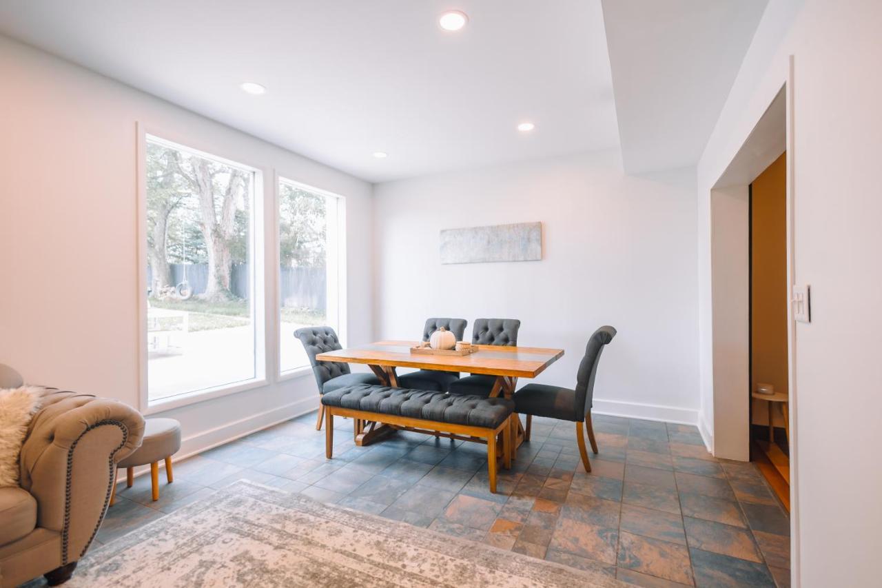 Vila Downtown Escape Great For Large Families & Groups Sugarcreek Exteriér fotografie