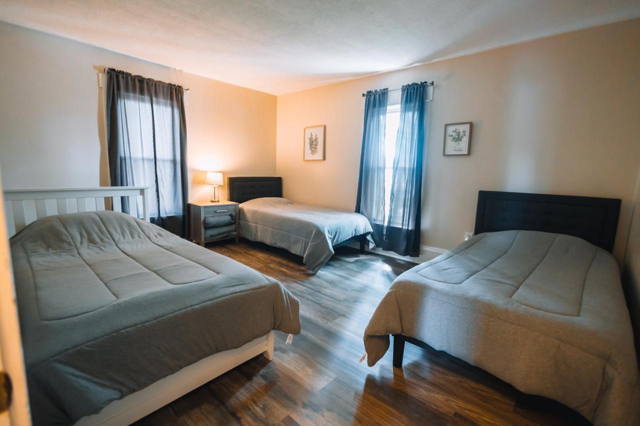 Vila Downtown Escape Great For Large Families & Groups Sugarcreek Exteriér fotografie