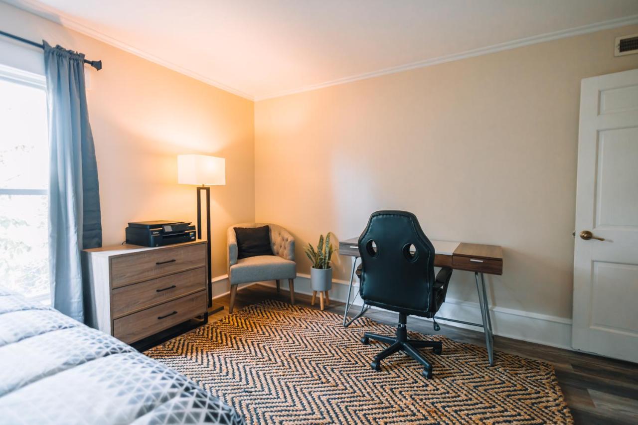 Vila Downtown Escape Great For Large Families & Groups Sugarcreek Exteriér fotografie