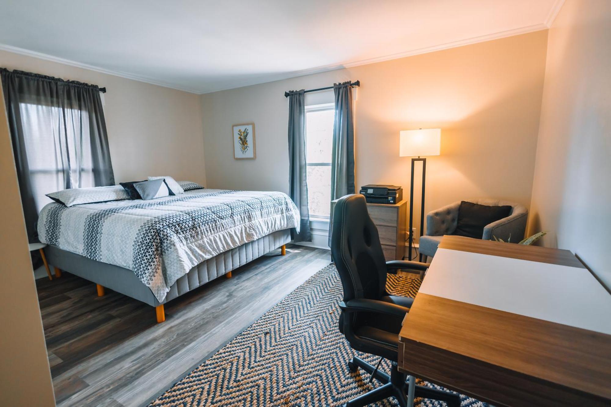 Vila Downtown Escape Great For Large Families & Groups Sugarcreek Exteriér fotografie