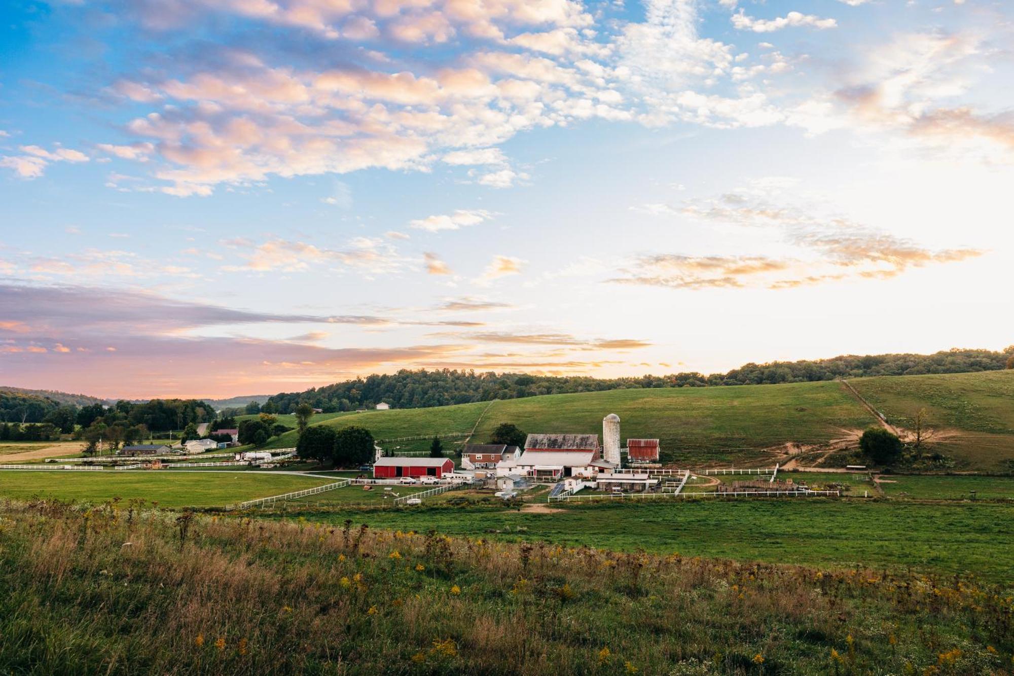 Vila Downtown Escape Great For Large Families & Groups Sugarcreek Exteriér fotografie